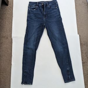 American Eagle women 4 waist 25 Length high rise jeggings